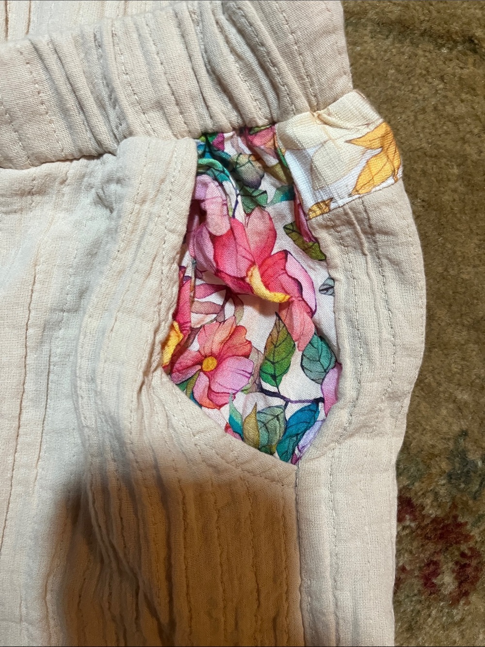 POL - size M Light Cream Patchwork Lounge Pants with Floral Accents - Picture 5 of 7